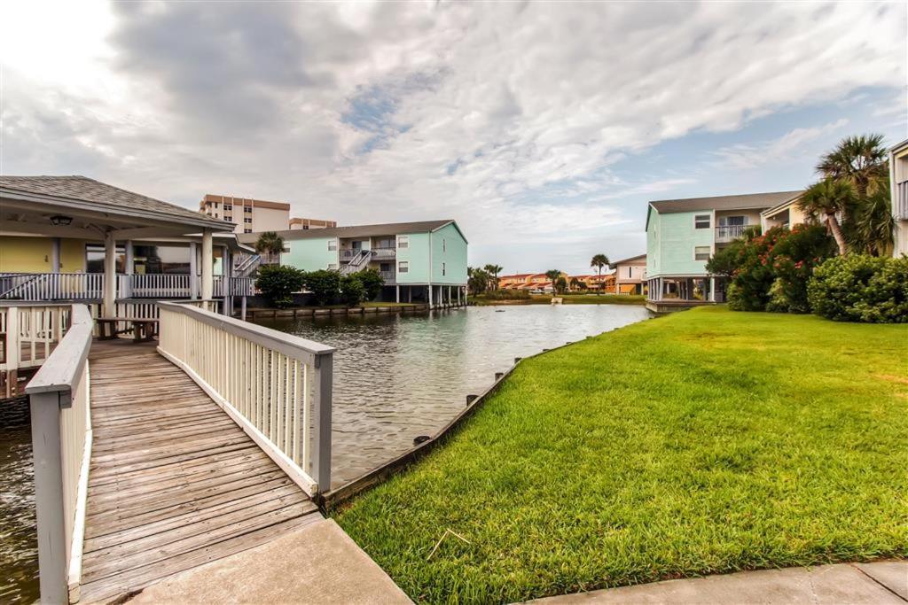 Renovated Pensacola Beach Condo With Community Pool! 외부 사진