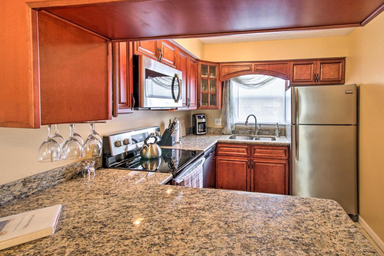 Renovated Pensacola Beach Condo With Community Pool! 외부 사진